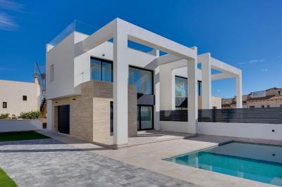 Talo myytävänä Torrevieja - ALC-01243-4-DetachedVilla