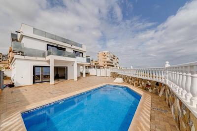 Talo myytävänä Torrevieja - ALC-0768-4-DetachedVilla