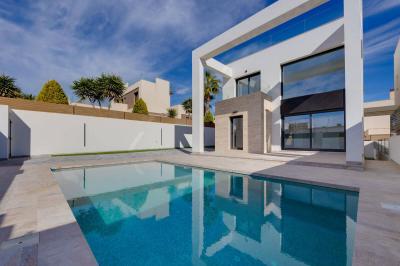 Talo myytävänä Torrevieja - ALC-1243-4-DetachedVilla