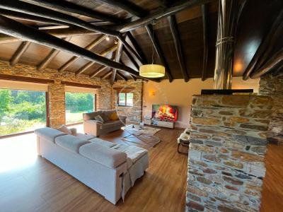 Chalet for sale in A Pobra do Brollón - 1031