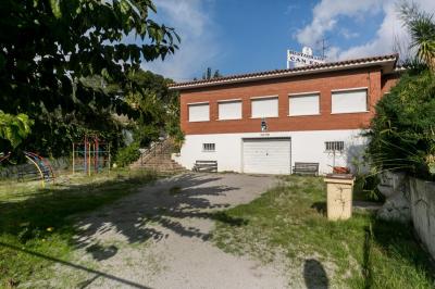 Hus til salg i Bellaterra - 25-5-05248 Hus til salg i Bellaterra - 25-5-05248