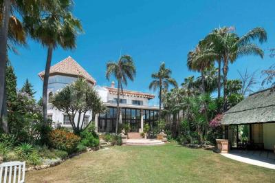 Villa in vendita a La Dama de Noche-La Alzambra, Marbella - 04490 Villa in vendita a La Dama de Noche-La Alzambra, Marbella - 04490