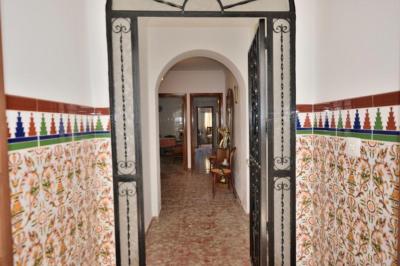 House for sale in Olvera - 1900
