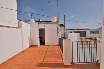 House for sale in Olvera - 2031