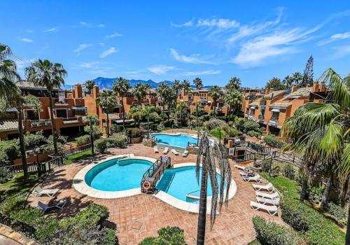 House for sale in Bahía de Marbella, Marbella - R5360689