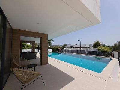 Villa for sale in Valle Romano Golf - LUX0014
