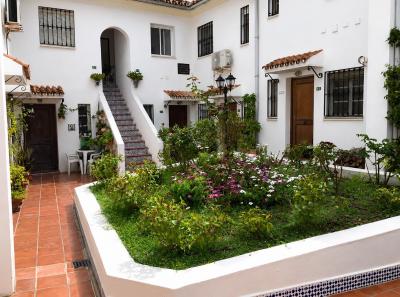 Chalet for sale in El Bajondillo - 3233