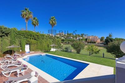 Chalet for sale in Mijas Golf - 11643