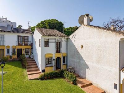 Chalet for sale in Elviria, Marbella - 13886