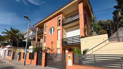 Duplex for sale in Pinemar-Can Cornet, Pineda de Mar - 0025MAR397 Duplex for sale in Pinemar-Can Cornet, Pineda de Mar - 0025MAR397