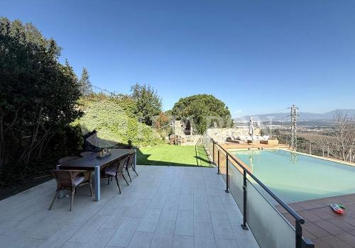 House for sale in Vallromanes - 01826