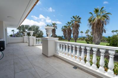 Villa for sale in La Caleta - LUX0117G