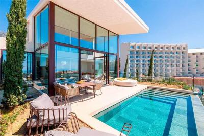 Villa for sale in El Higuerón - 00987