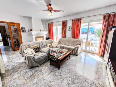 Villa till salu i Solymar - Puerto Marina - RK01033 Villa till salu i Solymar - Puerto Marina - RK01033