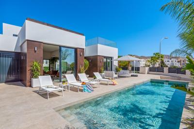 Villa myytävänä Pueblo Español - Coveta Fumá, El Campello - CLDCBB-23915 Villa myytävänä Pueblo Español - Coveta Fumá, El Campello - CLDCBB-23915