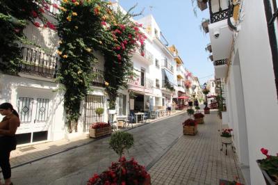 Chalet te koop in Marbella - CLDA-59930 Chalet te koop in Marbella - CLDA-59930
