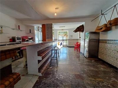 Premises for sale in Luque - CM163 Premises for sale in Luque - CM163