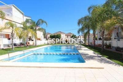 Bungalow for sale in Urbanizaciones - GUAR1113