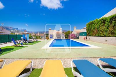 Chalet for sale in Calpe - TCA4022