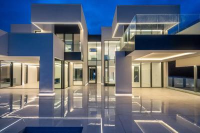 Huvila myytävänä Las Rozas de Madrid - LUJO CABO ESTACA Huvila myytävänä Las Rozas de Madrid - LUJO CABO ESTACA