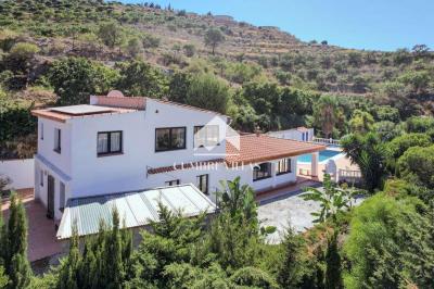Huis te koop in Torrenueva, Motril - 2133A Huis te koop in Torrenueva, Motril - 2133A