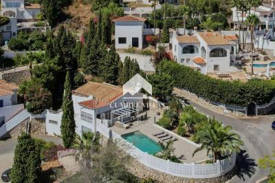 Villa te koop in Monte los Almendros - El Pargo - Costa Aguilera, Salobreña - 1282A Villa te koop in Monte los Almendros - El Pargo - Costa Aguilera, Salobreña - 1282A
