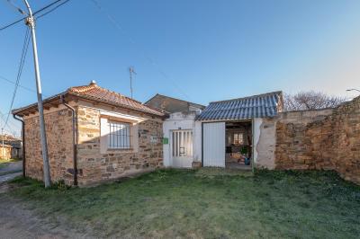 House for sale in Santa Colomba de Somoza - 2752