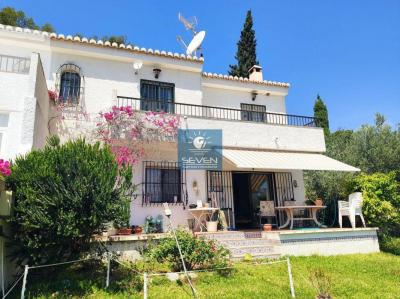 Коттедж на продажу в Las Palomas - SISA2508 Коттедж на продажу в Las Palomas - SISA2508