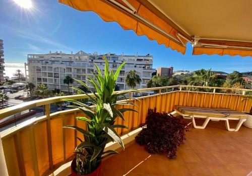 Holiday rental apartment in Zona Sohail, Fuengirola - PDS74F Holiday rental apartment in Zona Sohail, Fuengirola - PDS74F