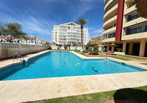 Holiday rental apartment in Zona Sohail, Fuengirola - LR6B Holiday rental apartment in Zona Sohail, Fuengirola - LR6B