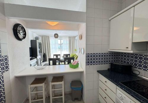 Holiday rental apartment in Zona Sohail, Fuengirola - AST153 Holiday rental apartment in Zona Sohail, Fuengirola - AST153