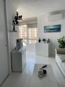 Yksiö lomavuokraus Centro Internacional - Estudio bloque 83 con vistas a la playa Yksiö lomavuokraus Centro Internacional - Estudio bloque 83 con vistas a la playa