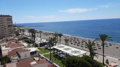 Huoneisto lomavuokraus Centro Internacional, Torrox - 1º linea de playa y paseo maritimo. Huoneisto lomavuokraus Centro Internacional, Torrox - 1º linea de playa y paseo maritimo.