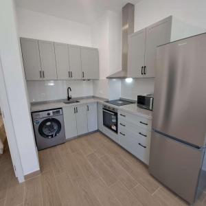 Apartment for sale in Laguna Beach, Torrox - APARTAMENTO UN DORMITORIO A ESTRENAR FRENTE AL MAR