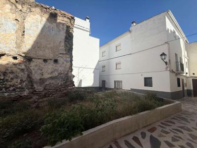 Plot for sale in Los Guajares - 5379