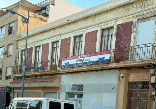 Edificio en venta en La Chanca-Pescadería, Almería - 3230-02717 Edificio en venta en La Chanca-Pescadería, Almería - 3230-02717
