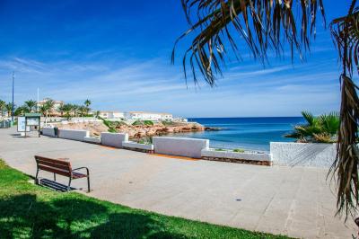 Бунгало на продажу в Los Almendros-La Florida - B2057JR Бунгало на продажу в Los Almendros-La Florida - B2057JR