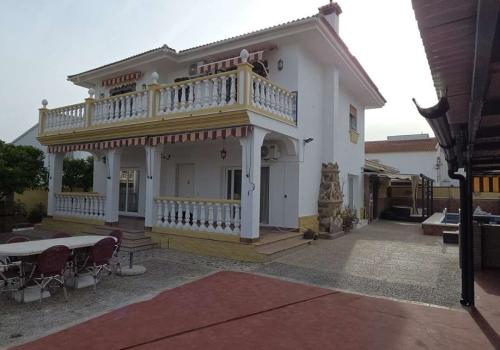 Villa à vendre à Alhaurín de la Torre - 3580-V Villa à vendre à Alhaurín de la Torre - 3580-V