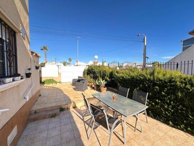 Дуплекс на продажу в Los Almendros-La Florida - B-3455 Дуплекс на продажу в Los Almendros-La Florida - B-3455