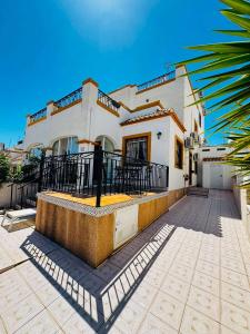 Duplex till salu i Los Balcones y los Altos - B-3523 Duplex till salu i Los Balcones y los Altos - B-3523