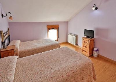 Hotel in vendita a Castromonte - 07739