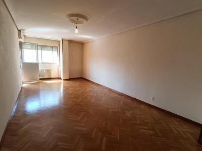Piso en venta en Valladolid - 08355 Piso en venta en Valladolid - 08355
