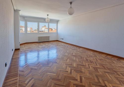 Piso en venta en Valladolid - 08381 Piso en venta en Valladolid - 08381