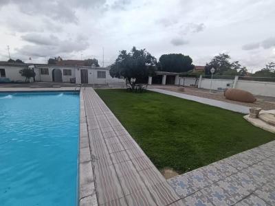 Chalet for sale in Viana de Cega - 08382