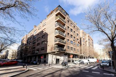 Kontor för uthyrning i Almagro, Madrid - 3385-03992 Kontor för uthyrning i Almagro, Madrid - 3385-03992