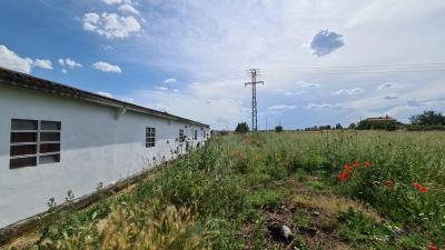 Industrial-unit for sale in Morales del Vino - 08113