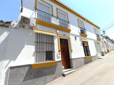 House for sale in Calera de León - 00677