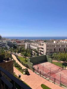 出售酒店式公寓Riviera Del Sol - R5486086