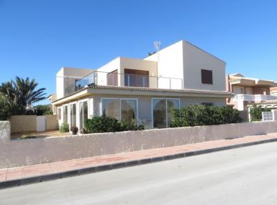 Villa in vendita a Playa de las Gaviotas-El Pedrucho - MS40458 Villa in vendita a Playa de las Gaviotas-El Pedrucho - MS40458
