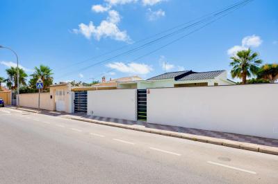 Chalet te koop in El Chaparral - 3308 Chalet te koop in El Chaparral - 3308